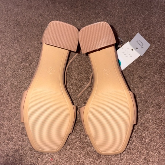 a new day Nude Block Heel Sandals - Picture 5 of 7